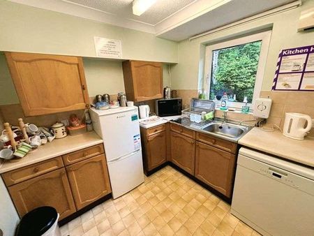 Homecedars House, Elstree Road, Bushey Heath, Hertfordshire, Wd, WD23 - Photo 4