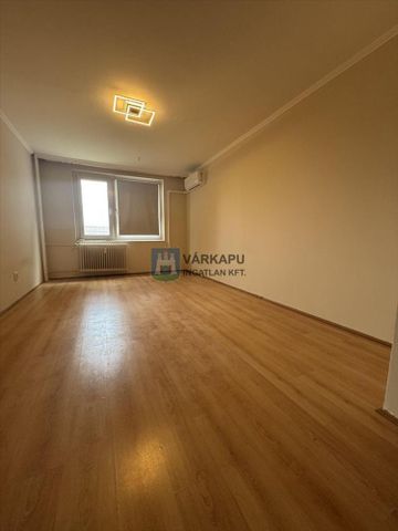 Kiadó jó állapotú panel lakás - Székesfehérvár - Photo 5