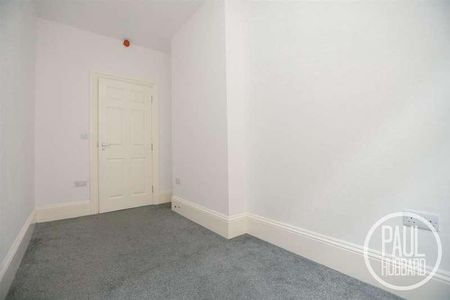 London Road North, Lowestoft, NR32 - Photo 2