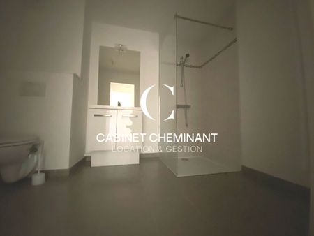 Location Appartement 1 pièce 33m² - Photo 3