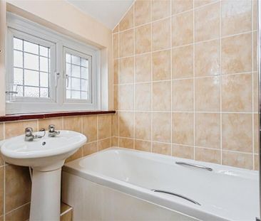 Silverdale Road, BURGESS HILL - Photo 4