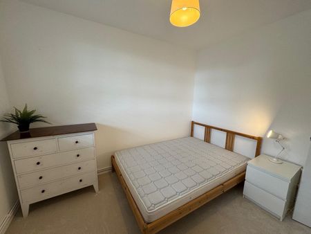 Room in a Shared Flat, Hartswood House, SW2 - Photo 2