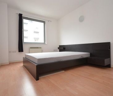 2 bedroom flat to rent - Photo 6