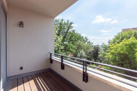 ** Attraktive und helle Familien-Wohnung | 2 Bäder | großzügiger Balkon | Aufzug | Stellplatz ** - Foto 5