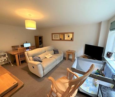 2 bedroom flat to rent - Photo 3