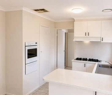 Well Maintained Home with Ducted Heating and Evaporative Cooling - Photo 5
