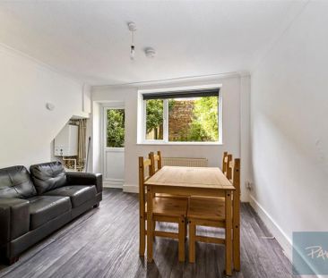 4 bedroom terraced house to rent - Photo 1