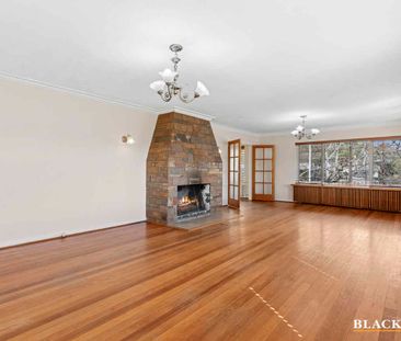 Large home with new kitchen - Photo 2