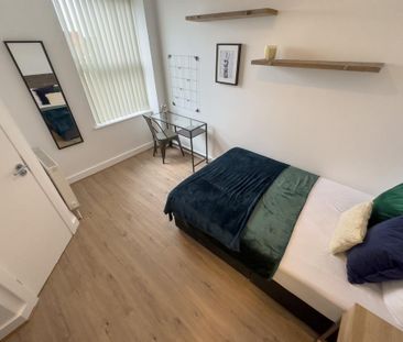 5 bedroom terraced house to rent - Photo 1