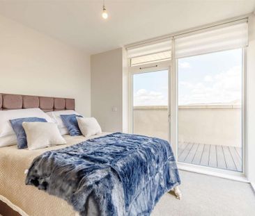 2 bedroom penthouse to rent - Photo 5