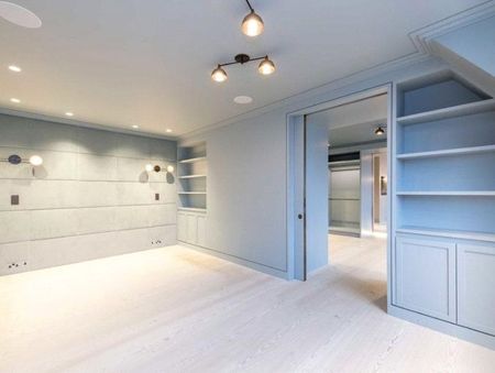 6 bedroom flat with 1 reception and 6 bathrooms in Mayfair, W1K - Photo 2