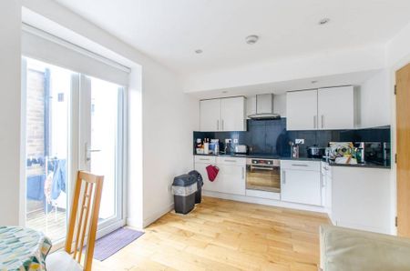 1 bedroom flat to rent - Photo 3