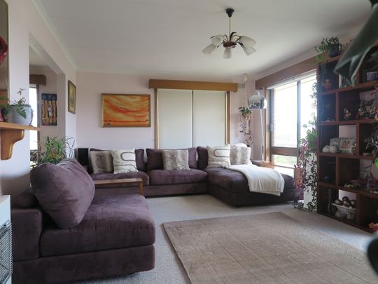 14 Arncliffe Road Austins Ferry TAS 7011 Australia - Photo 1
