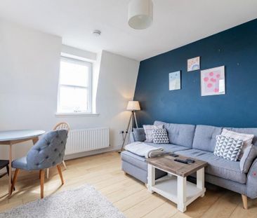1 bedroom flat to rent - Photo 2