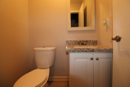 For Lease - 20 Brown Street, Barrie, Ontario - Photo 3