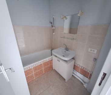 Location Appartement 2 pièces 45m² LIMOGES 87000 - Photo 3