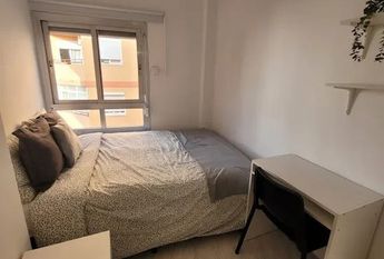 Carrer de Sant Lluís Bertran, Torrent, Valencian Community 46900