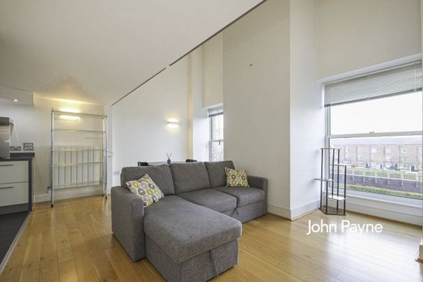 Cadogan Road, London, SE18 - Photo 1