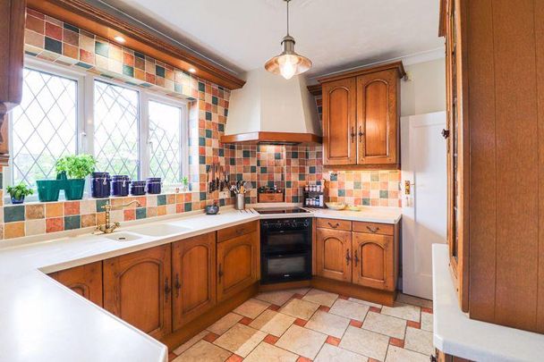 4 bedroom detached house to rent - Photo 1