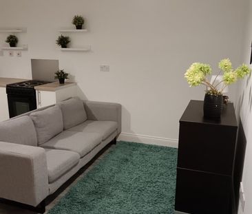 1 Bed Flat, Bensham Manor Road, CR7 - Photo 4