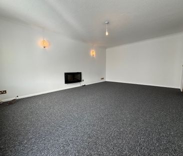 Tolkien Road, Eastbourne - Photo 1