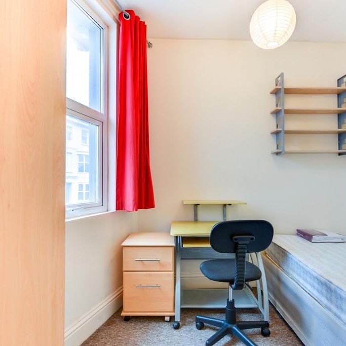 7 bedroom house to rent - Photo 1