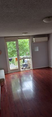 North Melbourne - Photo 1