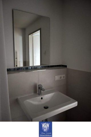 Charmante Neubauwohnung im Erstbezug mit Balkon, EBK und Fußbodenheizung! Lift! - Photo 2