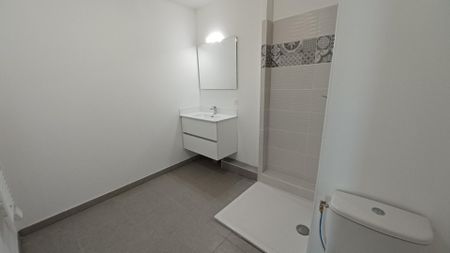 location Appartement T2 DE 45.4m² À CASTELNAU-LE-LEZ - Photo 2