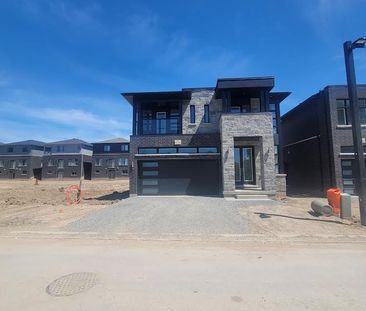 For Lease - 6593 Alexa Common, Niagara Falls, Ontario - Photo 4