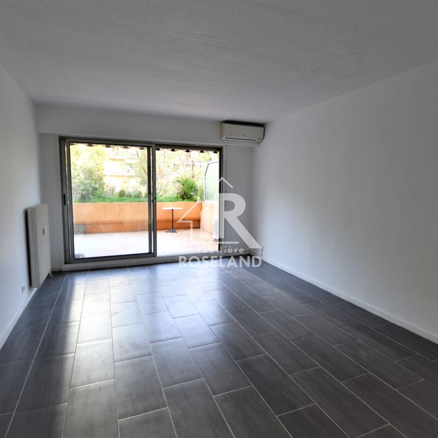 Location Appartement 1 pièce 31m² NICE 06200 - Photo 1