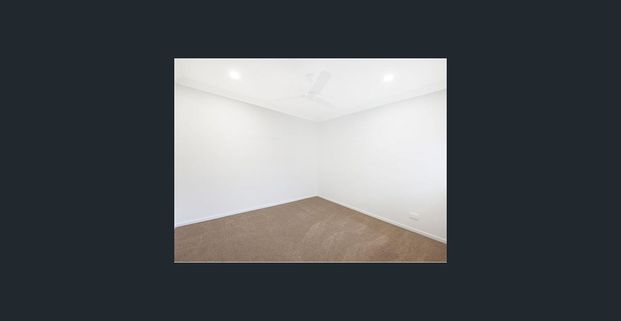 MODERN 2 BEDROOM DUPLEX - Photo 1