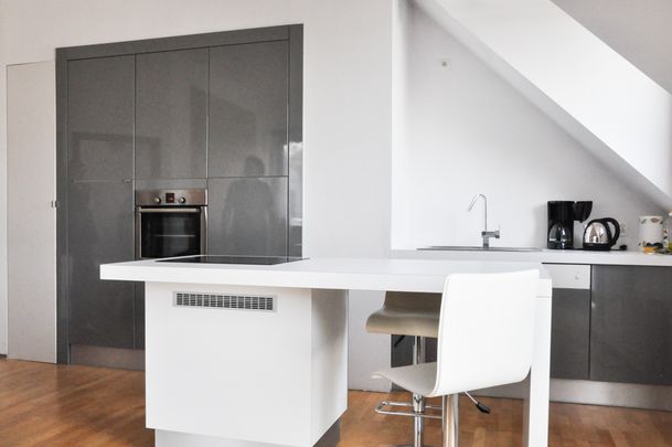 Mieszkanie wynajem Poznań Stare Miasto Szyperska widok na rzekę - Zdjęcie 1