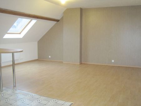 A LOUER APPARTEMENT PROCHE GARE ET CENTRE VILLE ST QUENTIN 02100. - Photo 2