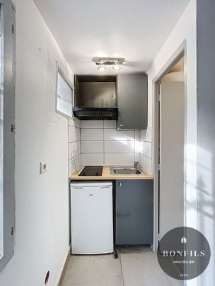 A LOUER AVIGNON INTRAMUROS ( 84000 ) : un studio non meublé - climatisé - avec terrasse commune !, - Photo 1