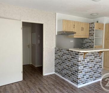 Location Appartement 1 pièce 26m² BRIE COMTE ROBERT 77170 - Photo 3