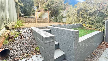 1 bedroom house to rent Russell Rise, Luton, Bedfordshire, LU1 - Photo 2