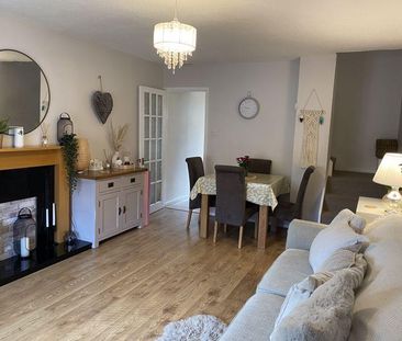 2 bedroom terraced house to rent - Photo 4