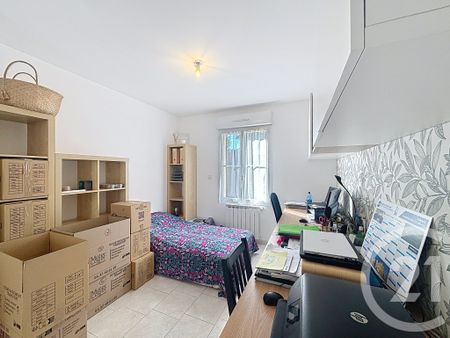 Location Maison 6 pièces 126m² ST ANDRE LES VERGERS 10120 - Photo 4