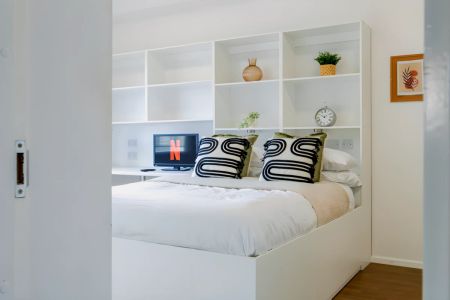 Terraced 1 Bed Apartment - Photo 2