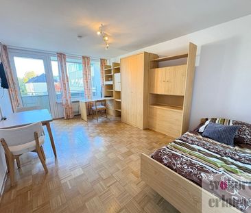 Möbliert - Schöne Wohnung mit Balkon in zentraler Lage - Photo 1