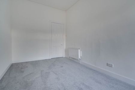 Price £795 pcm - Available Now - Unfurnished - Photo 3