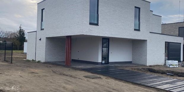 Woning te huur in Hasselt voor € 1.450 met 3 slaapkamers - Photo 1