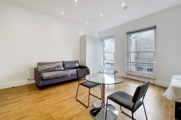 Studio to rent - Photo 1