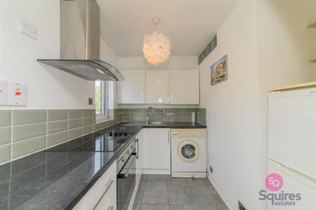 Studio to rent - Photo 4