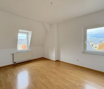 Helle Zweiraumwohnung mit Einbauküche in Zwickau - Photo 2