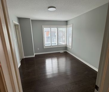 For Lease - 118 Tango Crescent, Newmarket, Ontario - Photo 3