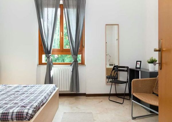 Via Fratelli Fraschini, Milan, Lombardy 20142