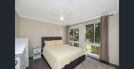 NEAT AS A PIN – GREAT FAMILY HOME IN A CONVENIENT LOCATION! - Photo 4
