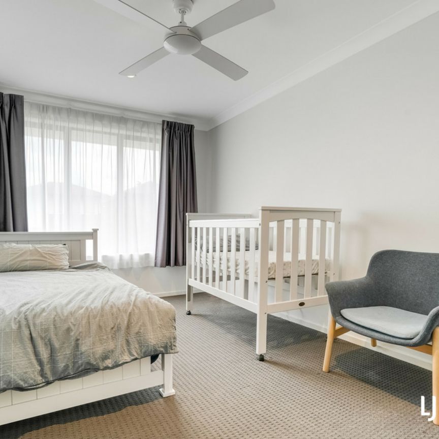 Beautiful 4 Bedroom Home in Great Location! - Photo 1